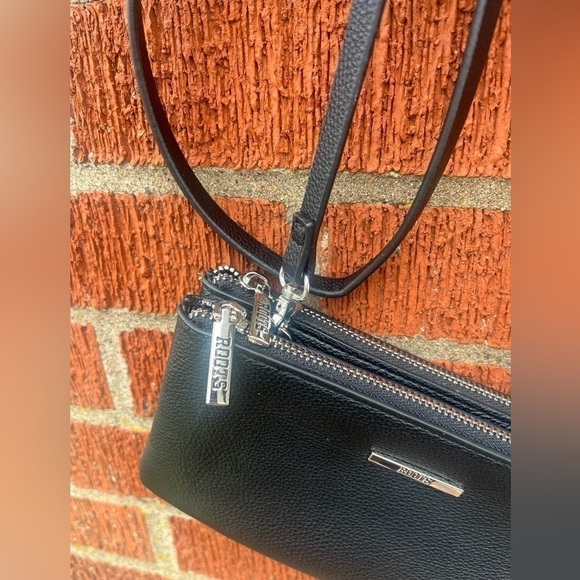 Roots Small Cross body Leather Purse - Picture 6 of 7